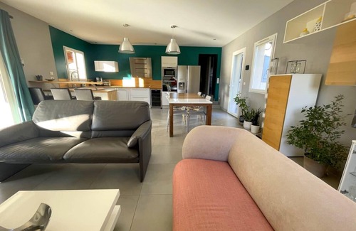 Lambesc House | Villa Cabriere, family home near Aix en Provence and Lubéron