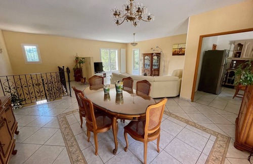Nimes City Centre Villa | Villa on the heights of Nîmes in full scrubland