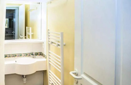 Pont Royal Apartment | Village Pont Royal in Provence - maeva Home - 2-Room Apartment 7 People Selection