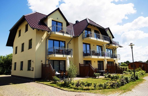 Wiek Apartment | Whg 3 - ground floor villa Boddenblick