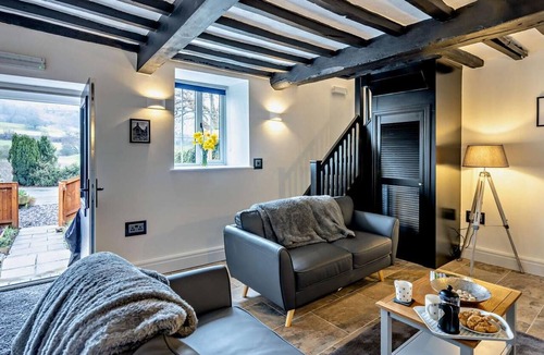 Acrefair Cottage | 1 Bed in Llangollen (oc-91040)