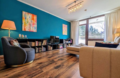Sachsenhausen-Sud Apartment | 100 m² Apartment ∙ 2 bedrooms ∙ 2 guests