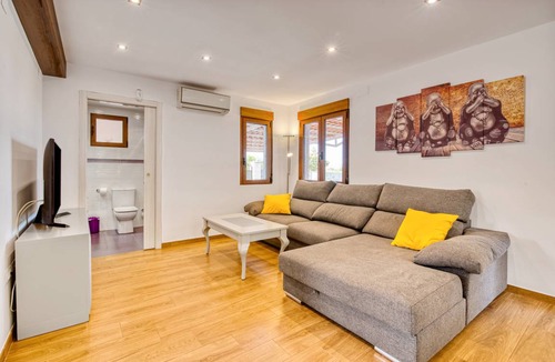 Macastre Apartment | 100 m² Apartment ∙ 1 bedroom ∙ 3 guests