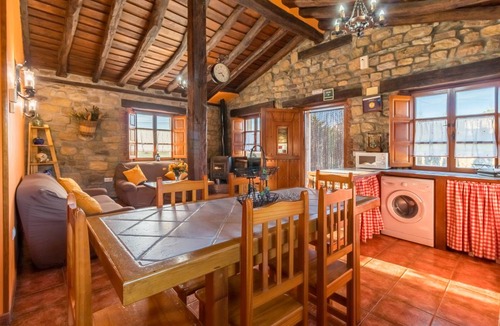 Villacarriedo Apartment | 100 m² Apartment ∙ 3 bedrooms ∙ 6 guests