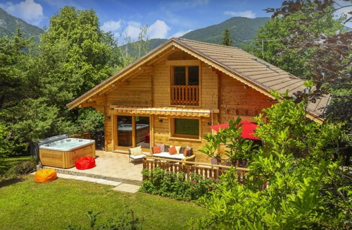 Alex Ski Chalet | 100 m² Chalet ∙ 4 bedrooms ∙ 8 guests