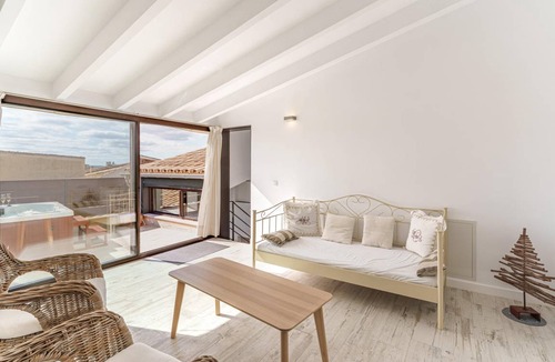 Costitx House | 100 m² House ∙ 2 bedrooms ∙ 4 guests