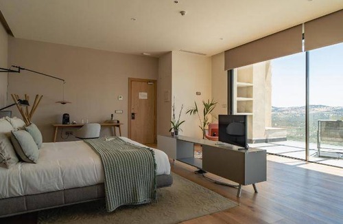 Monesterio Hotel | 1000 m² Hotel ∙ 9 bedrooms ∙ 22 guests