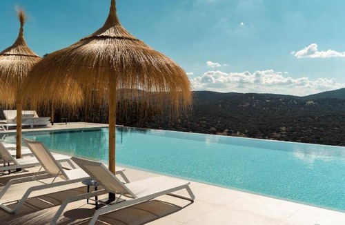 Monesterio Hotel | 1000 m² Hotel ∙ 9 bedrooms ∙ 22 guests