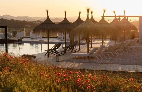 Monesterio Hotel | 1000 m² Hotel ∙ 9 bedrooms ∙ 22 guests