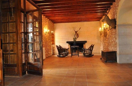 Algaida Villa | 1000 m² Villa ∙ 6 bedrooms ∙ 13 guests