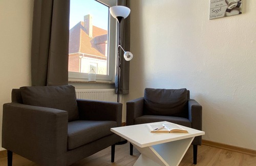 Wolthusen Apartment | 118sqm - Old building apartment - With river view - 2SS/1BR/1WZ - Charming old building apartments