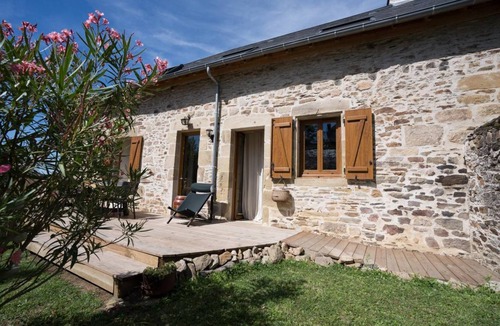 Dampniat House | 120 m² Gîte ∙ 3 bedrooms ∙ 6 guests
