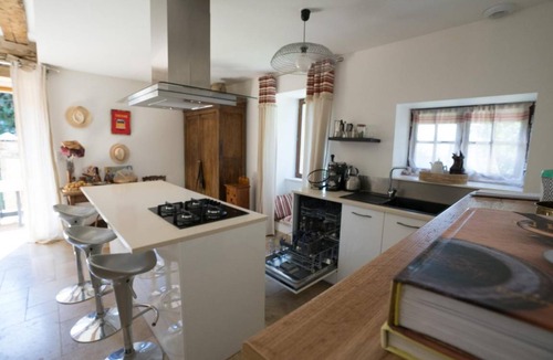 Dampniat House | 120 m² Gîte ∙ 3 bedrooms ∙ 6 guests