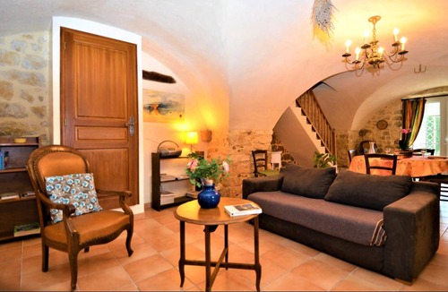 Lussan House | 122 m² Maisonette ∙ 2 bedrooms ∙ 4 guests