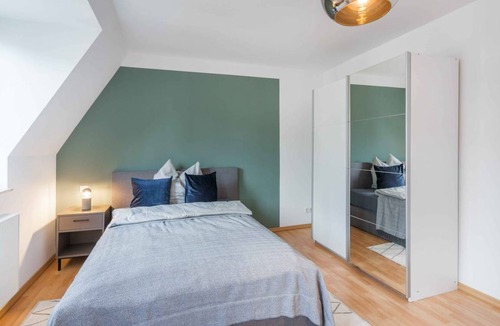 Bahnhofsviertel Resort | 128 m² Private room ∙ 1 bedroom ∙ 1 guest