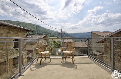 Boyeux-Saint-Jerome House | 140 m² Gîte ∙ 3 bedrooms ∙ 6 guests