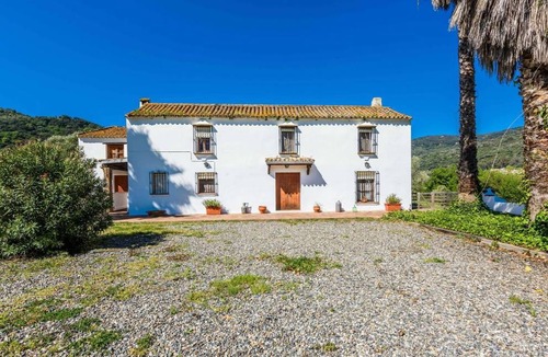 El Colmenar House | 140 m² House ∙ 3 bedrooms ∙ 8 guests