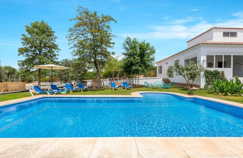 Marchena House | 165 m² House ∙ 4 bedrooms ∙ 8 guests