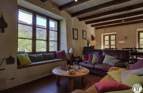 Chezery Forens House | 174 m² Gîte ∙ 4 bedrooms ∙ 8 guests