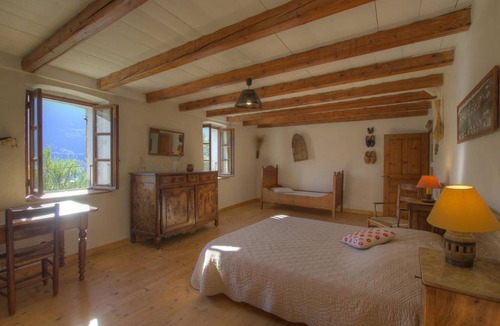Chezery Forens House | 174 m² Gîte ∙ 4 bedrooms ∙ 8 guests