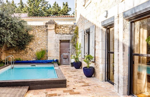Jonquieres-Saint-Vincent Other | 180 m² Accommodation ∙ 4 bedrooms ∙ 8 guests
