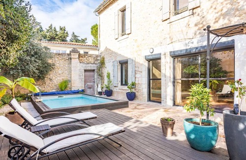 Jonquieres-Saint-Vincent Other | 180 m² Accommodation ∙ 4 bedrooms ∙ 8 guests