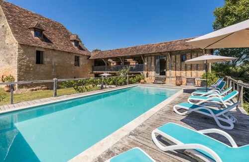 Saint-Amand-de-Coly House | 180 m² House ∙ 5 bedrooms ∙ 11 guests