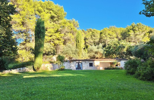Le Tholonet Villa | 18th-century bastide 6 minutes from the center of Aix-en-Provence