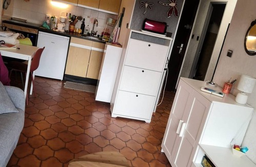 La Faviere Apartment | 1BR 5 guests with parking in La Favière, Bormes-les-Mimosas