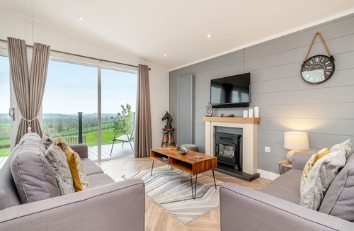Shepton Mallet Ski Chalet | 2 bedroom accommodation in Midsomer House, East Compton