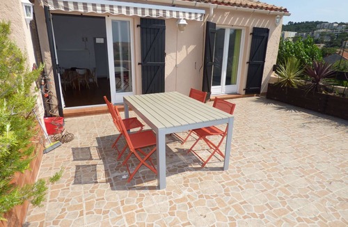 Saint-Mandrier-sur-Mer Apartment | 2 rooms with Big terrace of 25m ² in 350M of the Beach