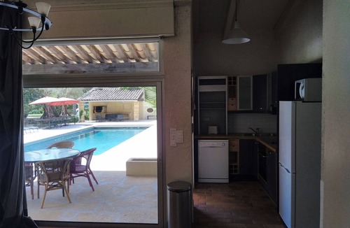Sainte-Anastasie Villa | 2 villas privées 17 personnes maximum piscine privée et chauffée sans vis à vis