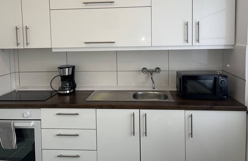 Innenstadt Apartment | 2 Zimmer Wohnung HU Innenstadt mit Balkon