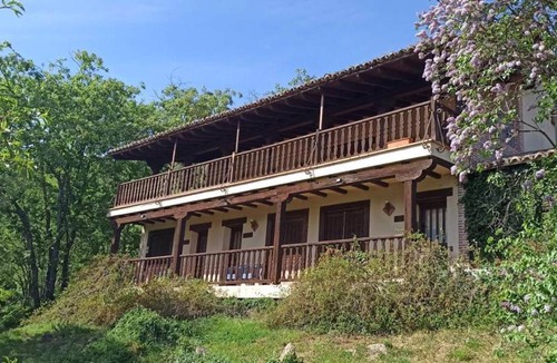 Candeleda House | 200 m² Farmhouse ∙ 4 bedrooms ∙ 8 guests