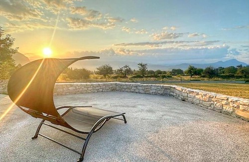 Ceyzerieu House | 200 m² Gîte ∙ 4 bedrooms ∙ 8 guests