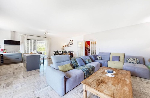 Lamotte-du-Rhone House | 200 m² House ∙ 5 bedrooms ∙ 11 guests