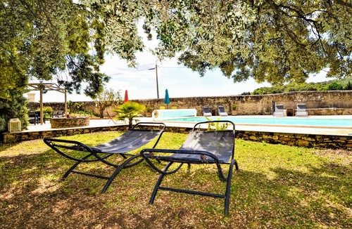 Pont-Saint-Esprit House | 200 m² Maisonette ∙ 6 bedrooms ∙ 9 guests