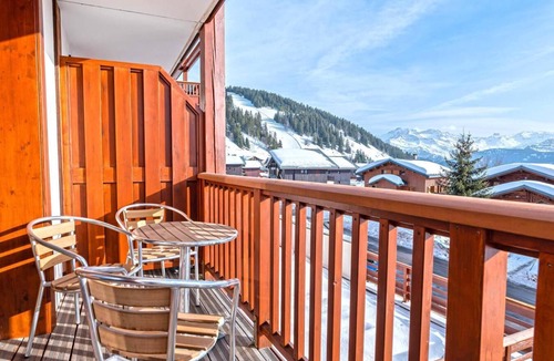 Les Saisies Apartment | 200m from ski slopes, swimming pool, sauna, hammam, terrace, balcony, tv, ski locker, 58-63m²
