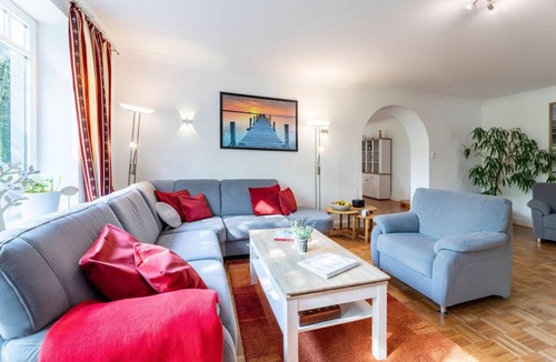Hohwacht Apartment | 229 m² Apartment ∙ 6 bedrooms ∙ 10 guests