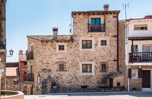 Piedralaves House | 232 m² House ∙ 5 bedrooms ∙ 12 guests