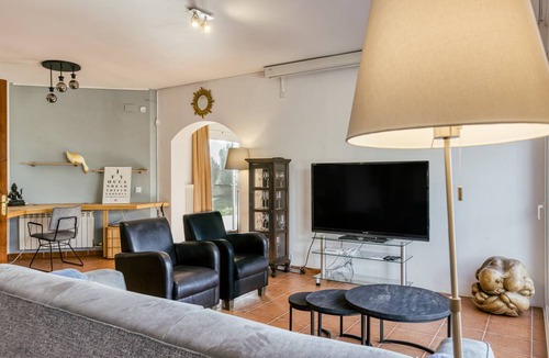 Torroella de Fluvia Villa | 240 m² Villa ∙ 5 bedrooms ∙ 10 guests
