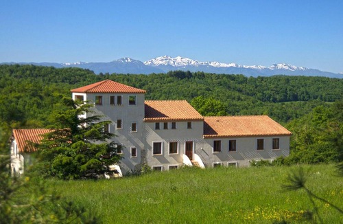 Sonnac-sur-l'Hers House | 240 m² House ∙ 4 bedrooms ∙ 10 guests