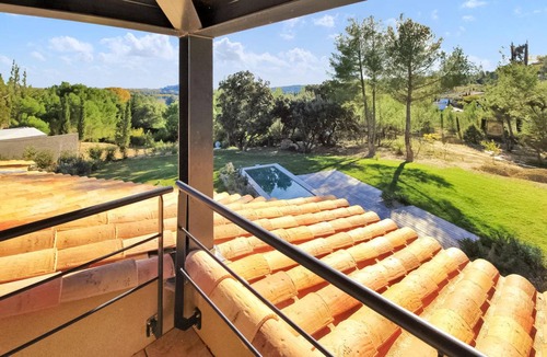 Villeneuve-les-Avignon House | 250 m² House ∙ 5 bedrooms ∙ 10 guests