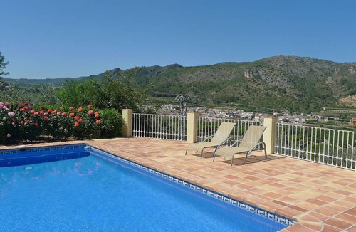 Adsubia Other | 250 m² Accommodation ∙ 3 bedrooms ∙ 6 guests