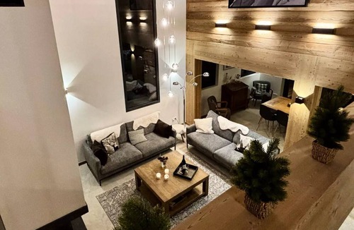 Morzine Ski Chalet | 250 m² Chalet ∙ 5 bedrooms ∙ 12 guests