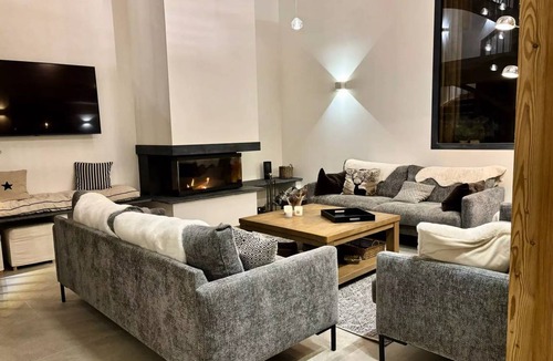 Morzine Ski Chalet | 250 m² Chalet ∙ 5 bedrooms ∙ 12 guests
