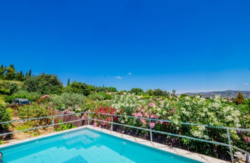 Alhaurin de la Torre Cottage | 250 m² Cabin ∙ 5 bedrooms ∙ 10 guests