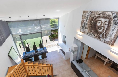 Bonmont Terres Noves Villa | 250 m² Villa ∙ 1 bedroom ∙ 8 guests