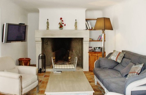 Molleges House | 270 m² House ∙ 4 bedrooms ∙ 8 guests