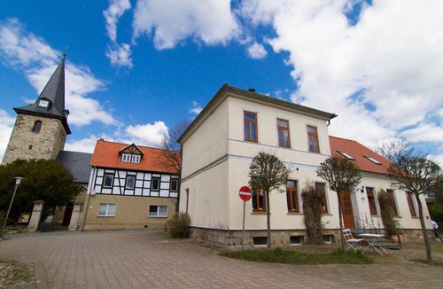 Radisleben House | 290 m² House ∙ 9 bedrooms ∙ 19 guests
